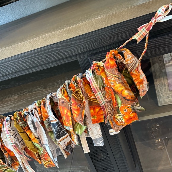 NWT Fall Handmade Rag Garland - Picture 3 of 6